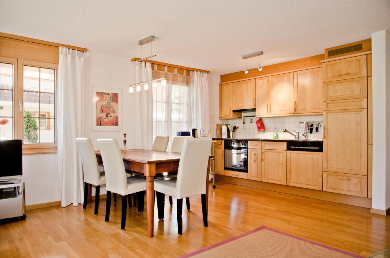 Apartment Saphir 2 - Griwa Rent Ag Гринделвалд Екстериор снимка