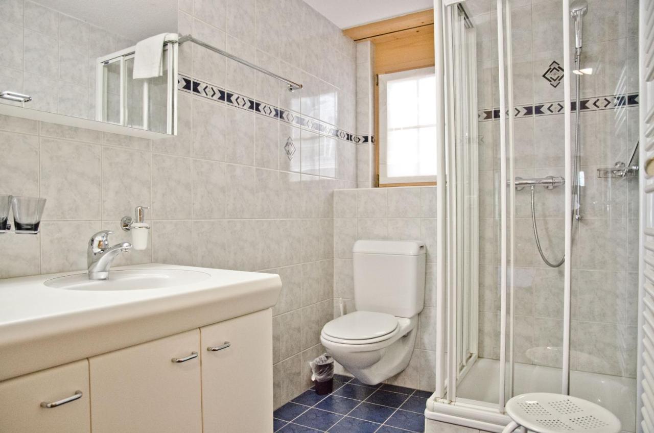 Apartment Saphir 2 - Griwa Rent Ag Гринделвалд Екстериор снимка
